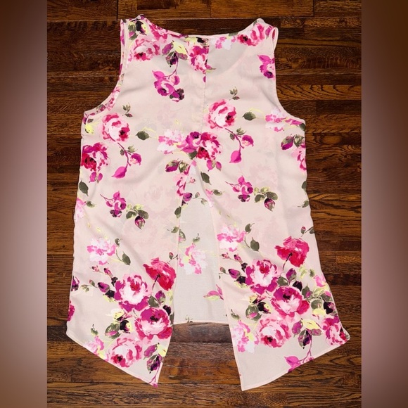 EXPRESS Open Back Floral Tank in Shades of Pink Size Medium - Picture 4 of 4